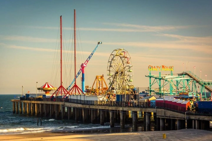 Self-Guided Scavenger Hunt: Roll The Dice In America's Playground