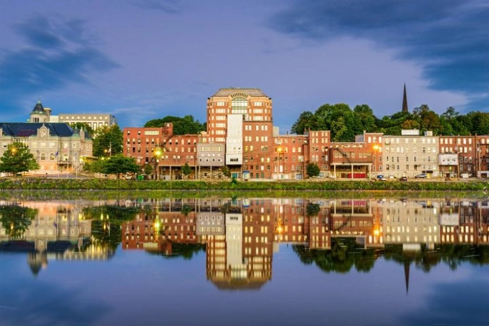 Self-Guided Augusta Scavenger Hunt: America’s Dearest Capital