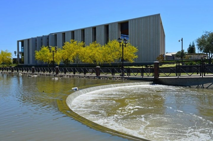 Self-Guided Bakersfield Scavenger Hunt: Resilient Bakersfield