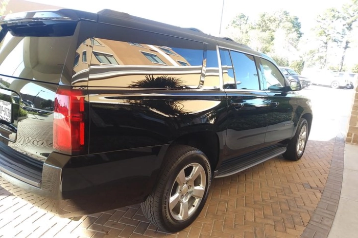 Private SUV Shuttle Galveston to Houston IAH Airport for 6 Adults