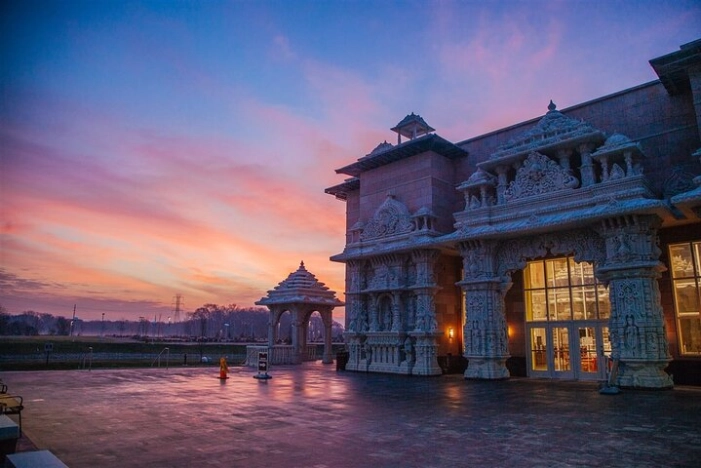 BAPS Mandir & Longwood Gardens 1-Day Tour from NY | Kids 50% Off