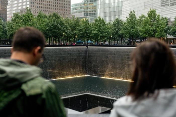 9/11 Memorial and Ground Zero Walking Tour with Optional 9/11 Museum