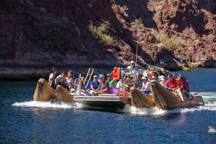 1.5-Hour Guided Raft Tour at the Base of the Hoover Dam