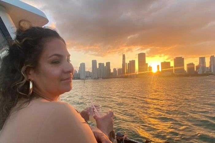 Miami Sightseeing Cruise on a Luxury Yacht 