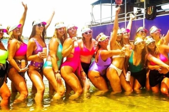 3 Hours Miami Day with Boat Party Cruise 
