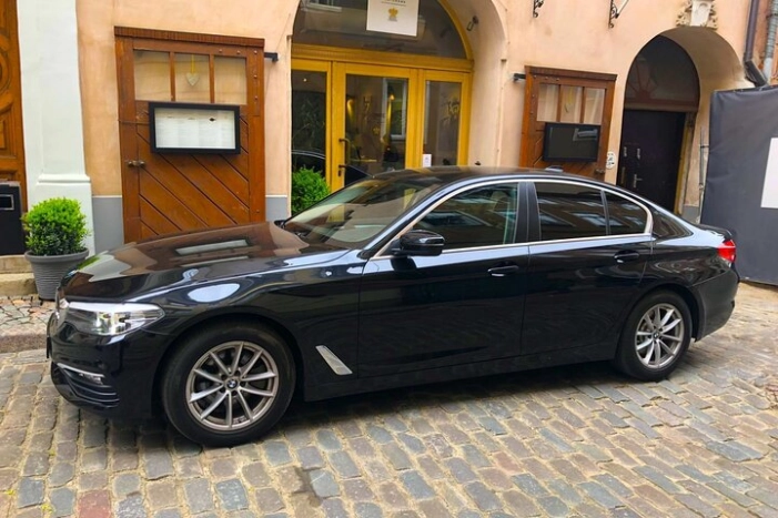 Airport Transfer Service in Orlando Hotel to Airport (MCO)