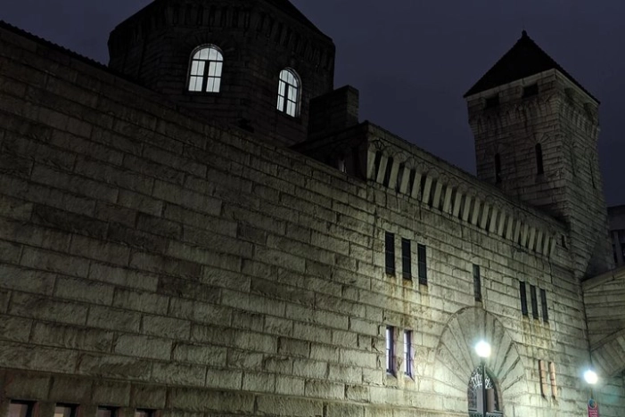 Black & Ghost Tour