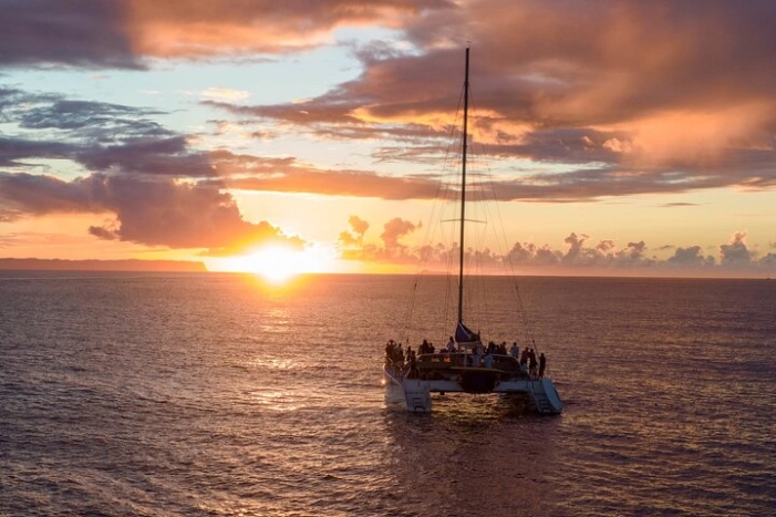 Leila Na Pali Sunset Dinner Sail