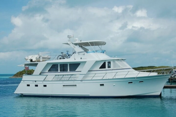 Luxury Yacht Cruise 70 ft Defever 