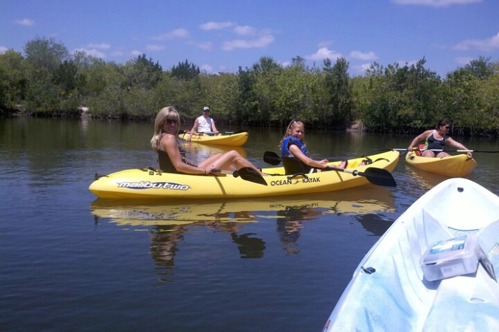 1-Hour Tandem Kayak Rental with Manatee & Dolphin sightings