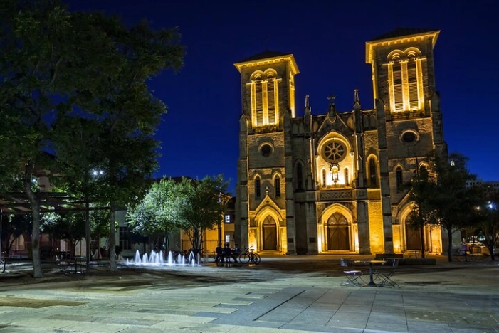 Self-Guided Ghost Audio Tour in San Antonio App with EMF Reader