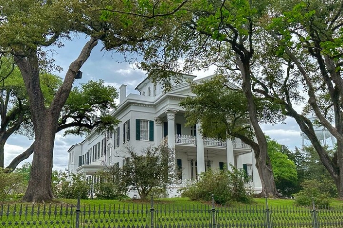 Historic Natchez and Emerald Mound Full Day Private Tour 