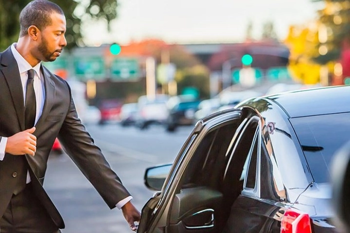 Private Airport Transfer from Carmel by the Sea to SFO