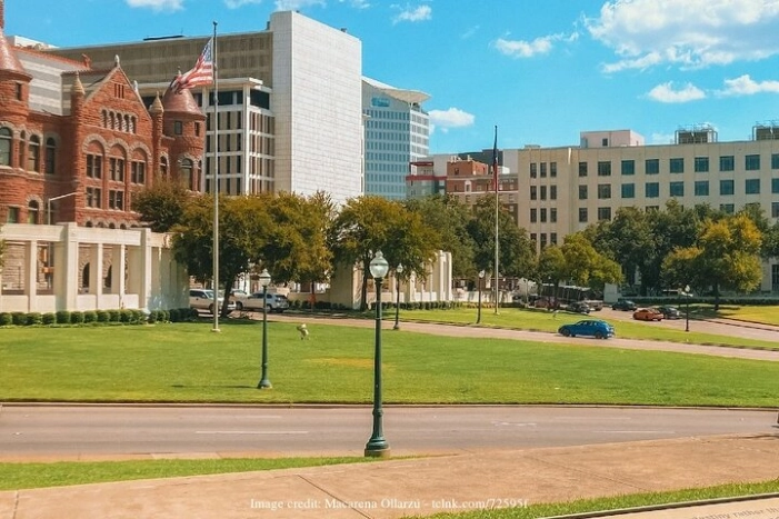 Welcome to Dallas: Private Half-Day Walking Tour