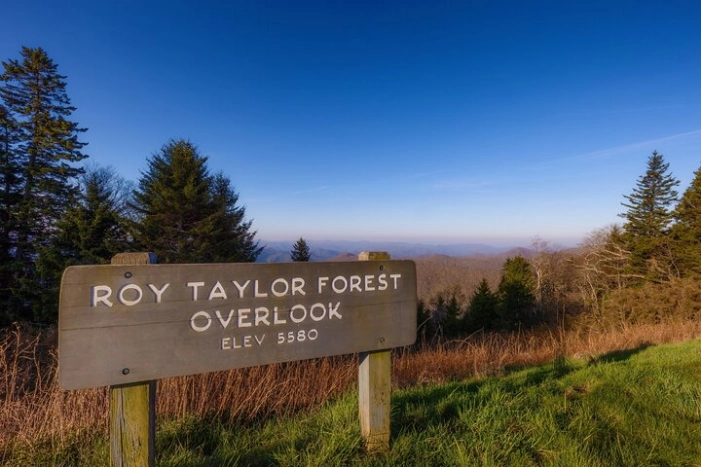Blue Ridge Parkway (Cherokee to Asheville) Self-Guided Audio Tour