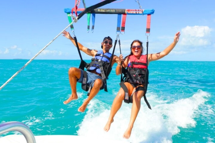 Parasailing at Smathers Beach in Key West