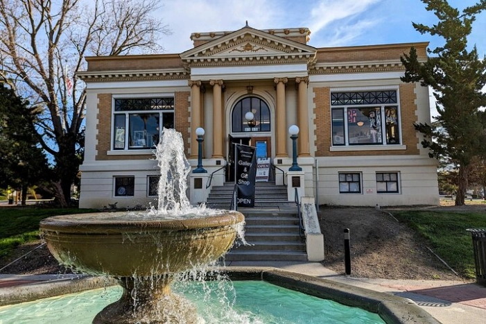 Livermore Scavenger Hunt Walking Tour and Game