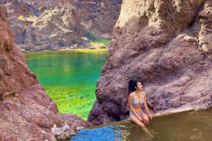 Hoover Dam Kayaking Trip, 6 Hot Springs, 6 Caves, 4 Waterfalls 