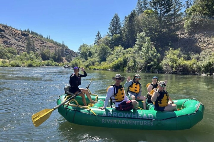 Rogue River Half Day Rafting Trip and Hellgate Canyon