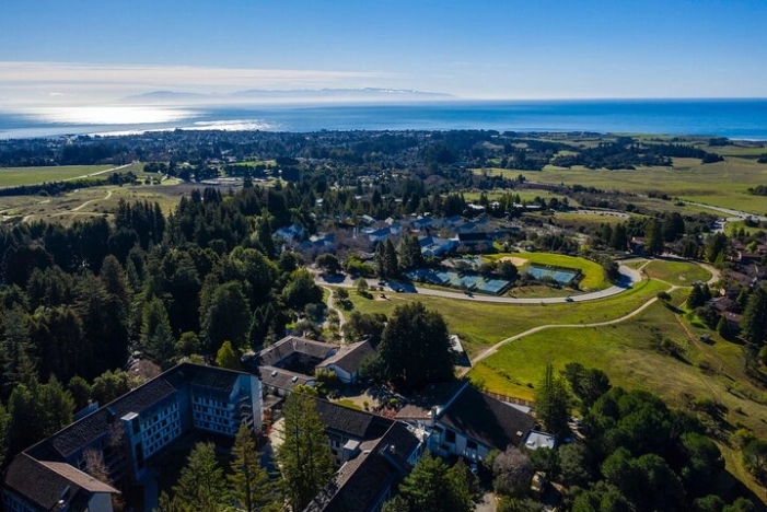 Self Guided UC Santa Cruz Walking Tour: Unlock Secret Stories 