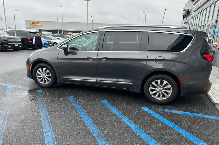 Private Transfer from Newark Airport (EWR) to Brooklyn Port
