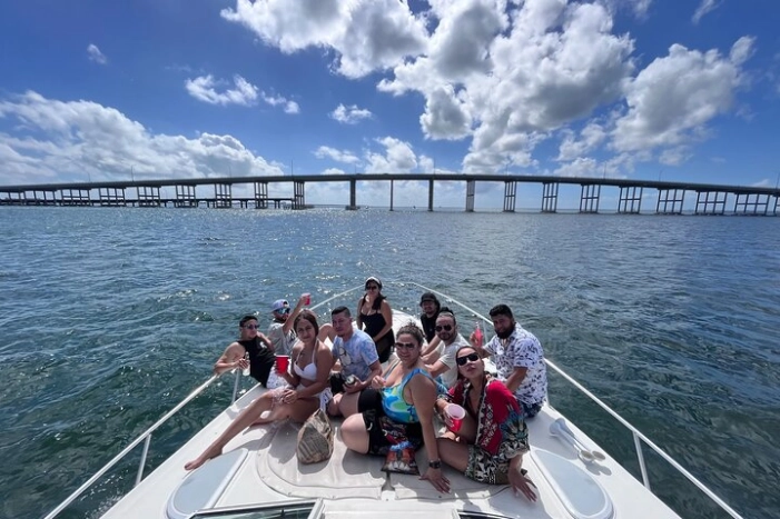 Island Fun Yacht Rental in Miami Beach