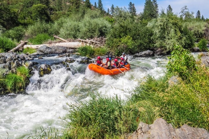 Nugget Falls class IV Half-Day Rafting on The Rogue River
