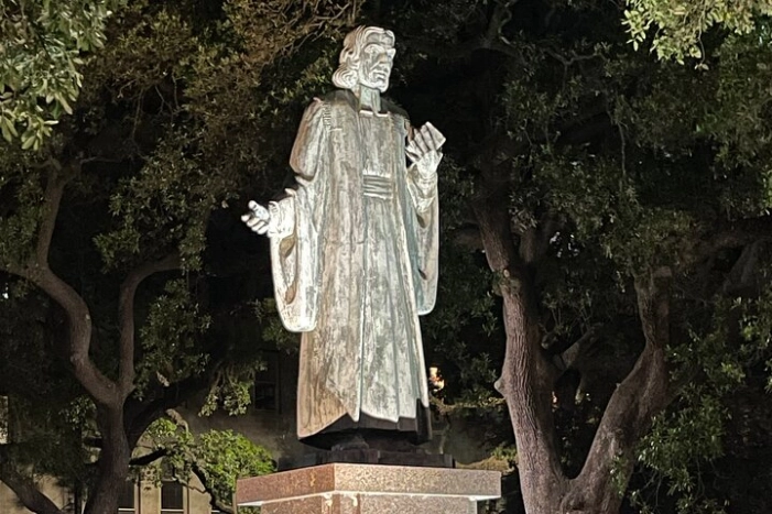 Image 12