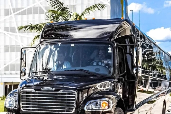 Luxury Mini Bus for 40 Passengers in Fort Lauderdale