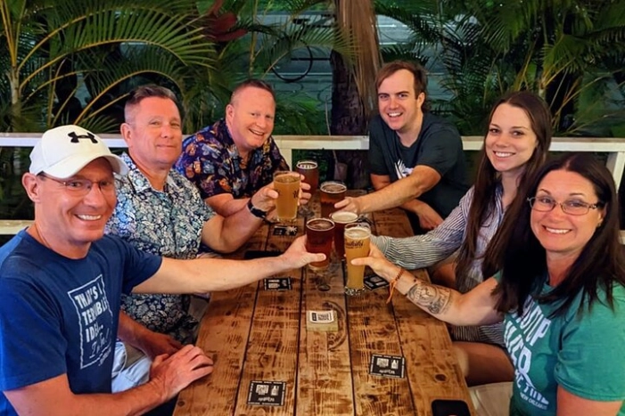 Sips & Secrets of Hawaii Pub Crawl