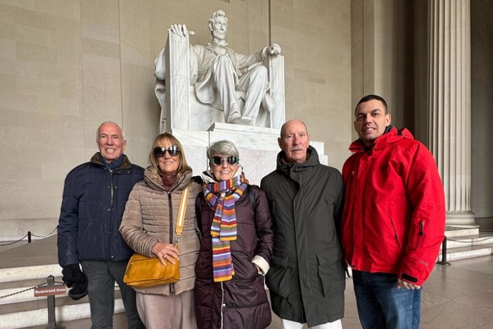 Private DC Guided Bus Tour with Step Off Guide 