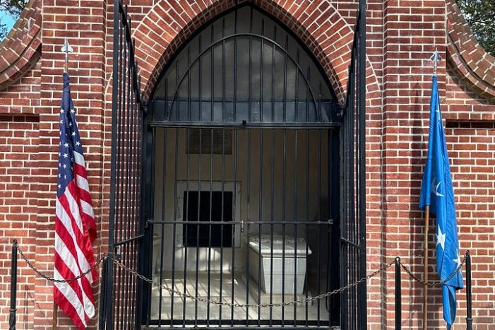 Image 10