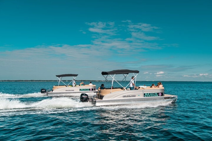 8 Hours Pontoon Rental
