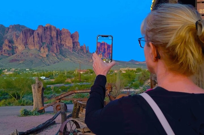 Exclusive: Happy Cactus Tour to Apache Trail & Superstition Mtn