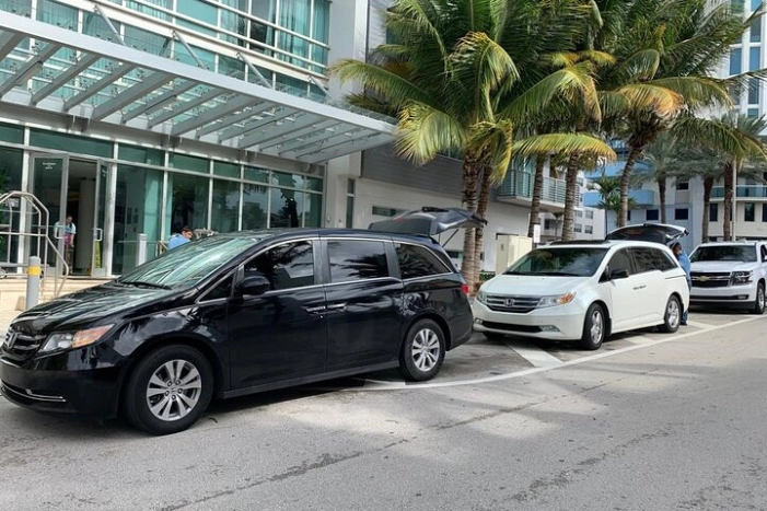 Las Vegas Airport (LAS) to Lake Las Vegas - Arrival Transfer 