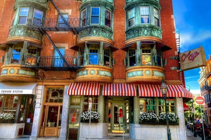 Boston's North End History + Photo Walking Tour (SMALL Group)