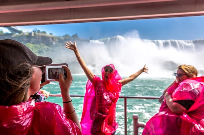 Niagara Falls USA Full Day Tour with Fireworks 