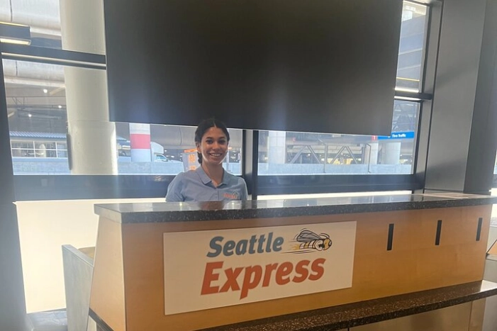One-Way Transfer: SeaTac Airport to Seattle Piers 66 & 91