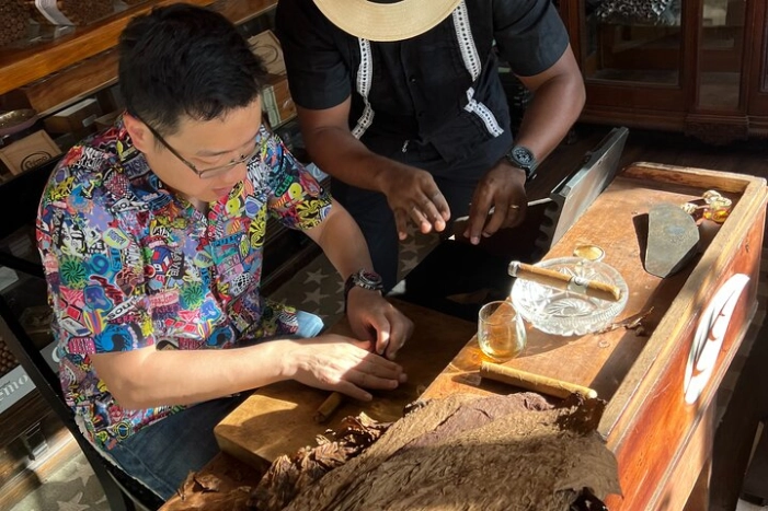 Roll Your Own Cigar in Miami