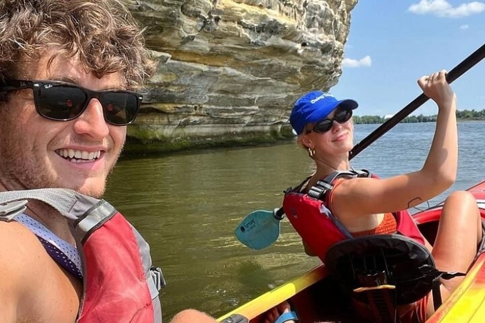 Tandem Guided Kayak Tour Near Chicago
