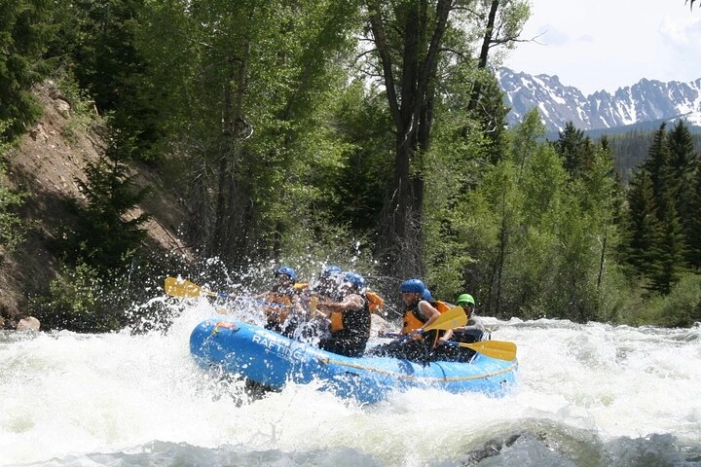Whitewater near Breckenridge - Rare Chance to Raft The Blue River