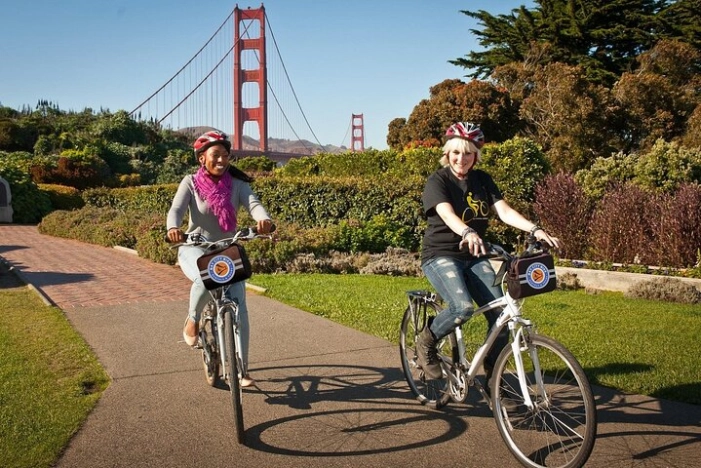 San Francisco Scenic Marina Waterfront Bike Rental 