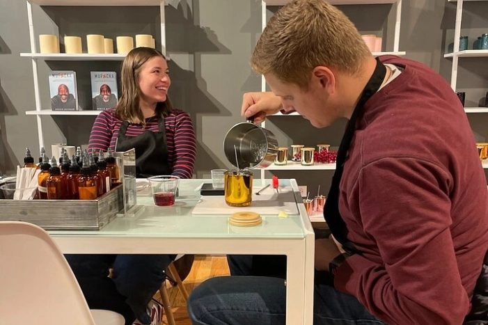 Chicago Candle Making Class On Magnificent Mile