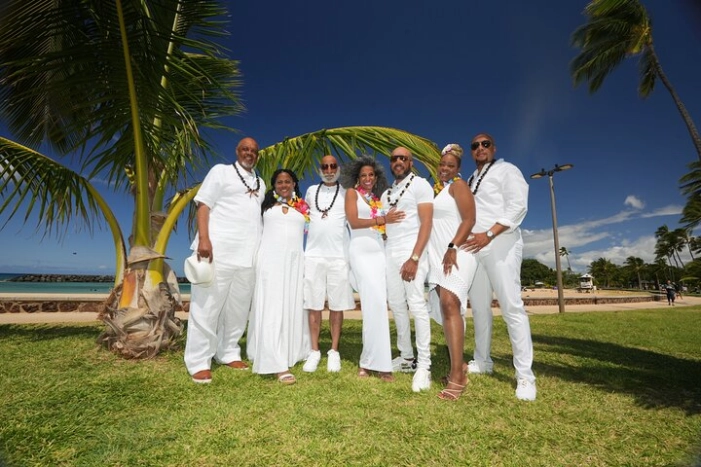 1 Hour Family/Group Photography Honolulu Beautiful and Magical 