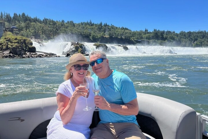 Scenic 2-Hour River Cruise to the Majestic Willamette Falls!