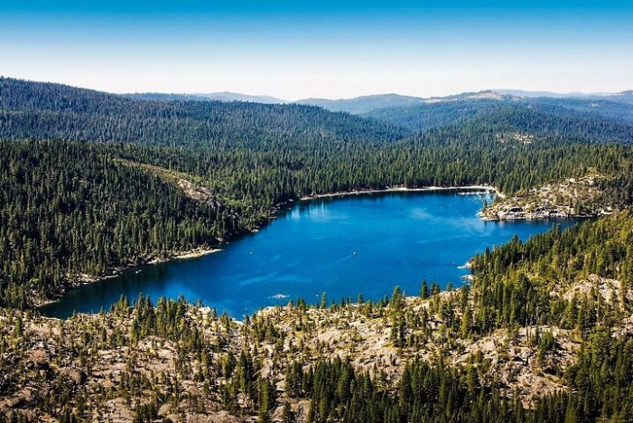 Small Group Hiking Around The Pinecrest Lake Trail
