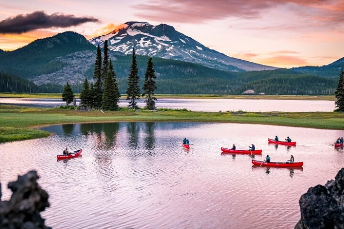 Cascade Lakes Moonlight and Starlight Canoe Tour
