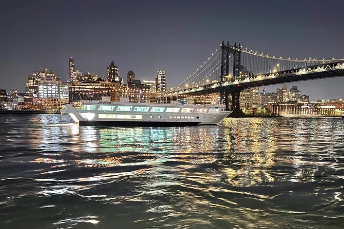Sunset Cruise Party: Dance Shows, Live DJs & Unforgettable Views