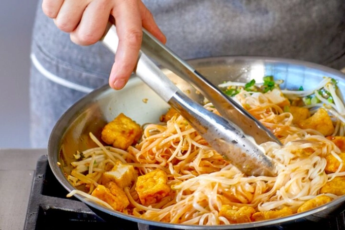 Pad Thai Cooking Class with a talented chef in San Diego