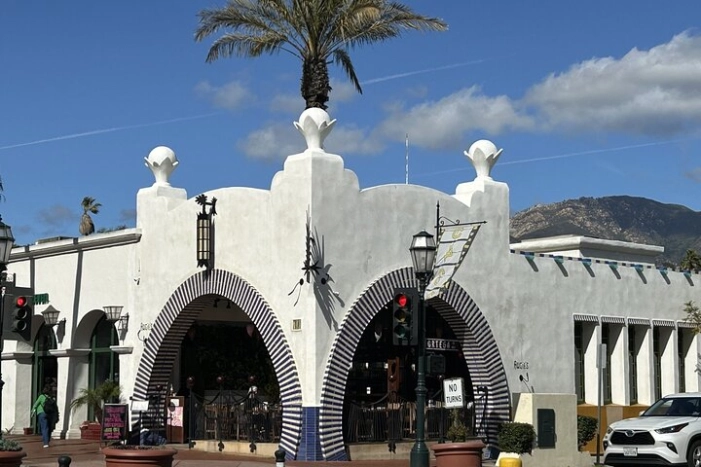 Santa Barbara Architecture and History E-Bike Tour